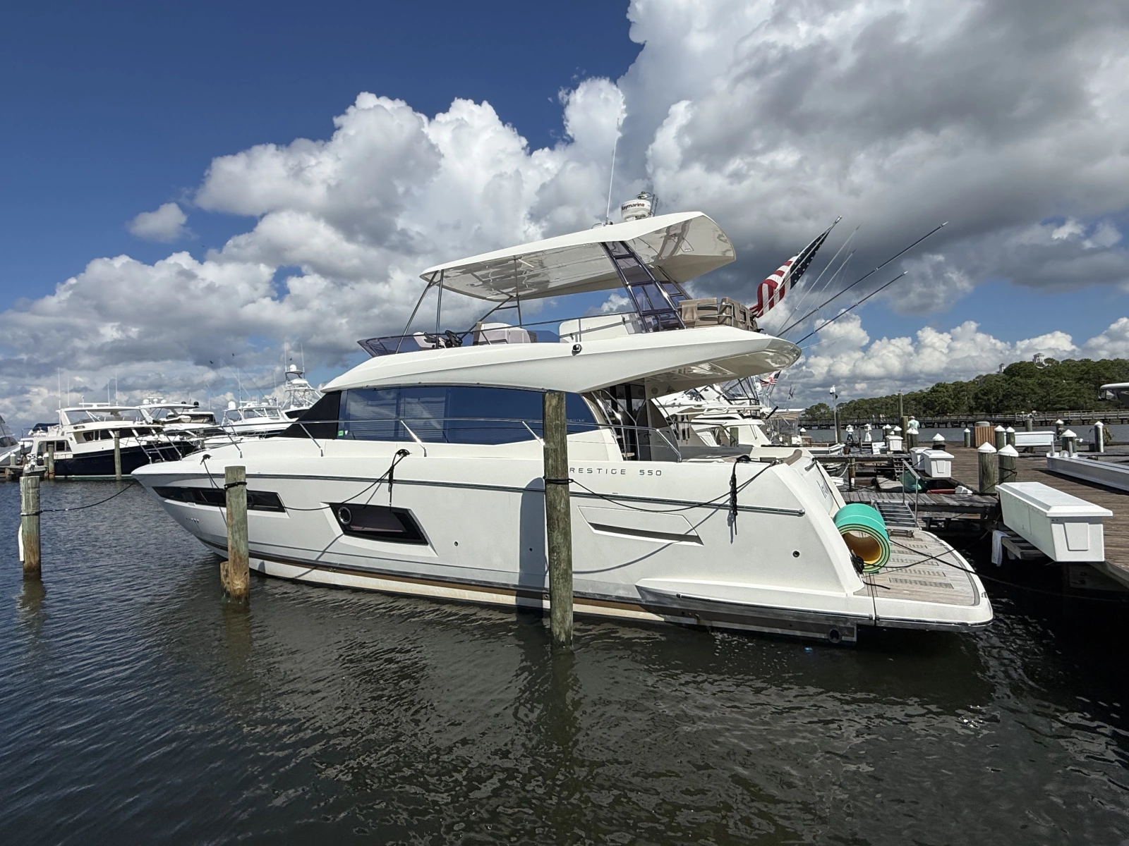 2015 Prestige 55 Fly