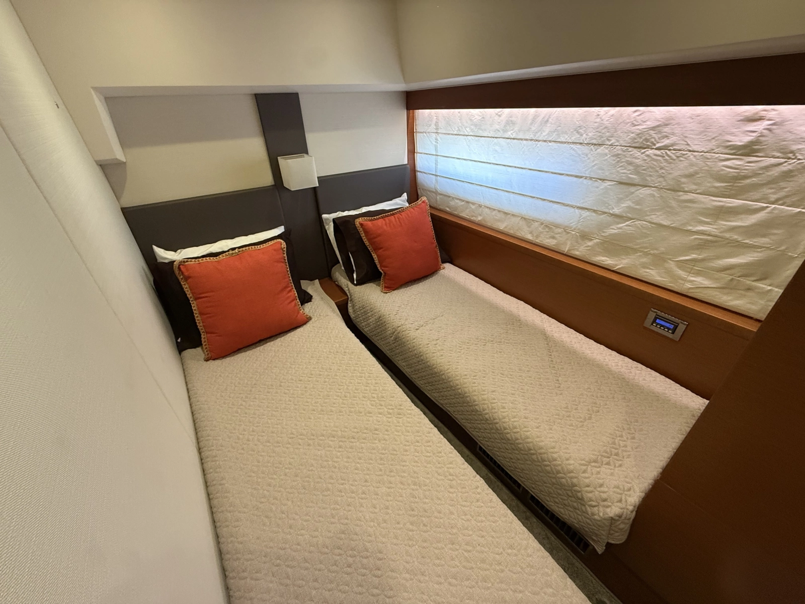 2015 Prestige 55 Fly