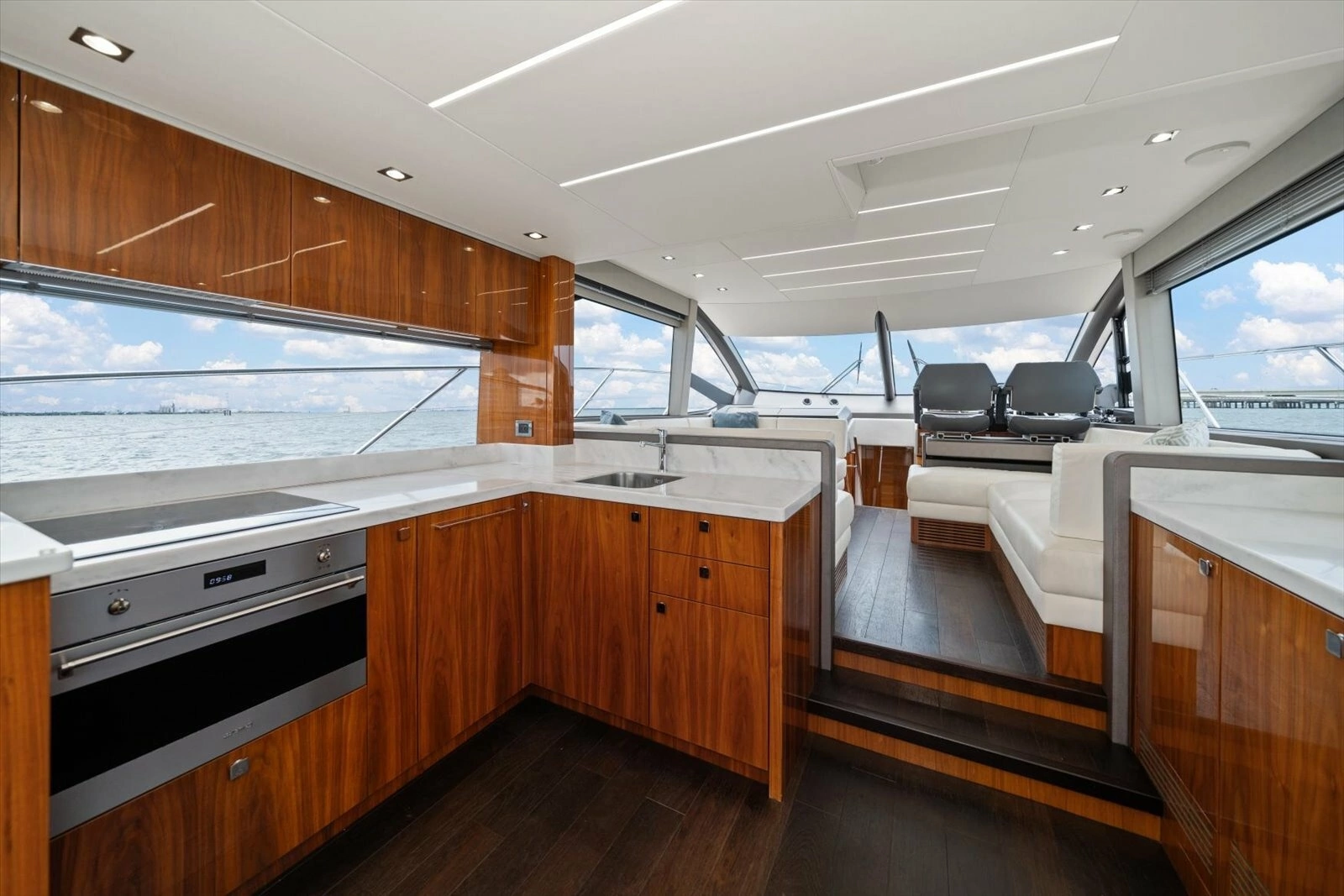 2020 Sunseeker 52 Manhattan