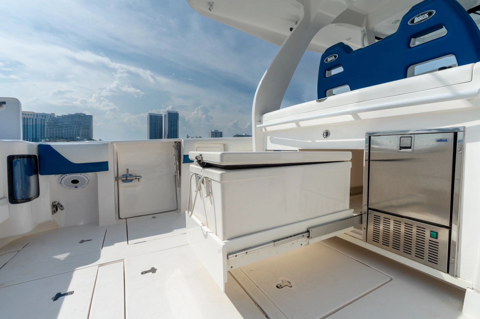 2018 Intrepid 407 Panacea