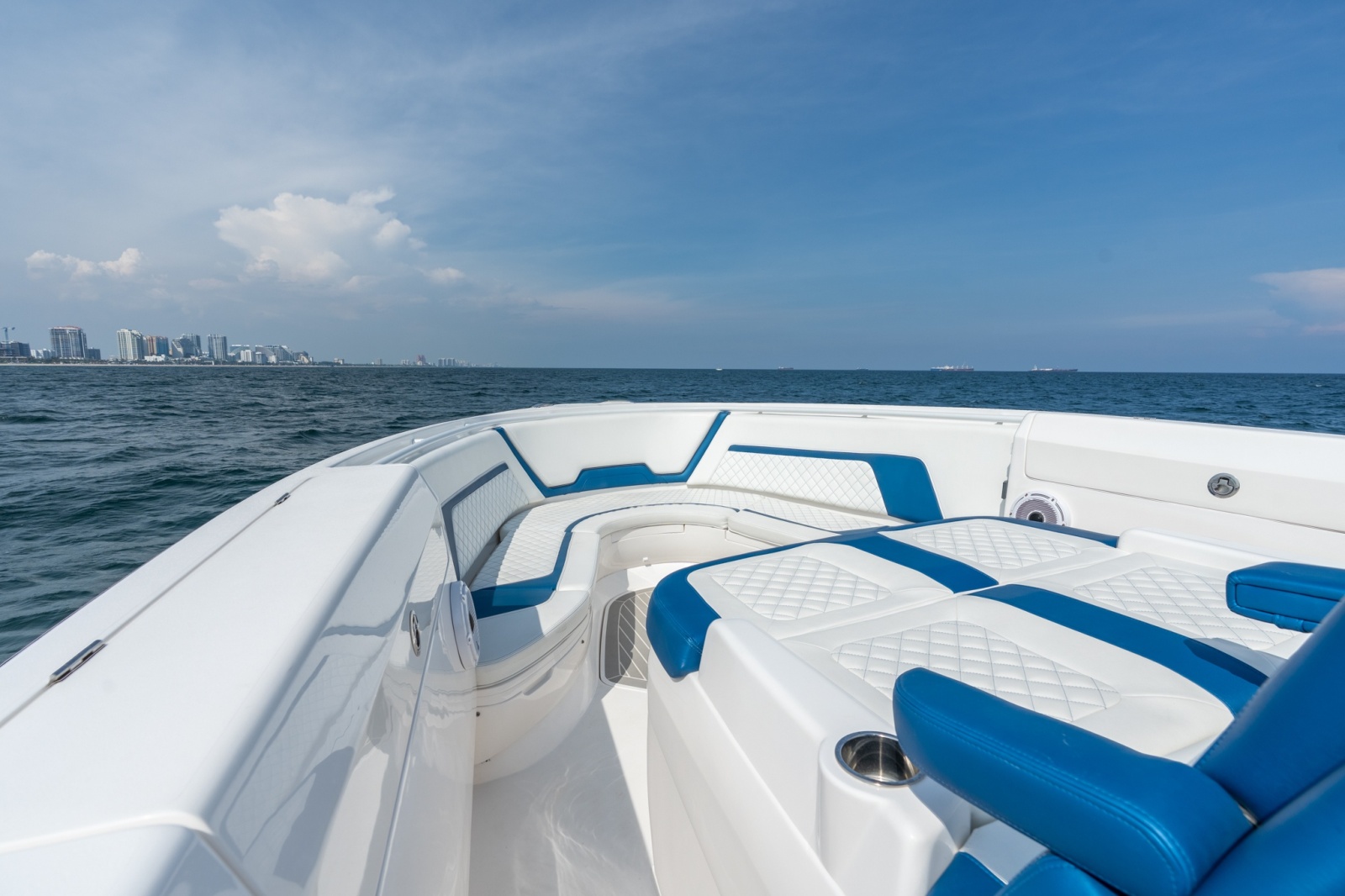 2018 Intrepid 407 Panacea