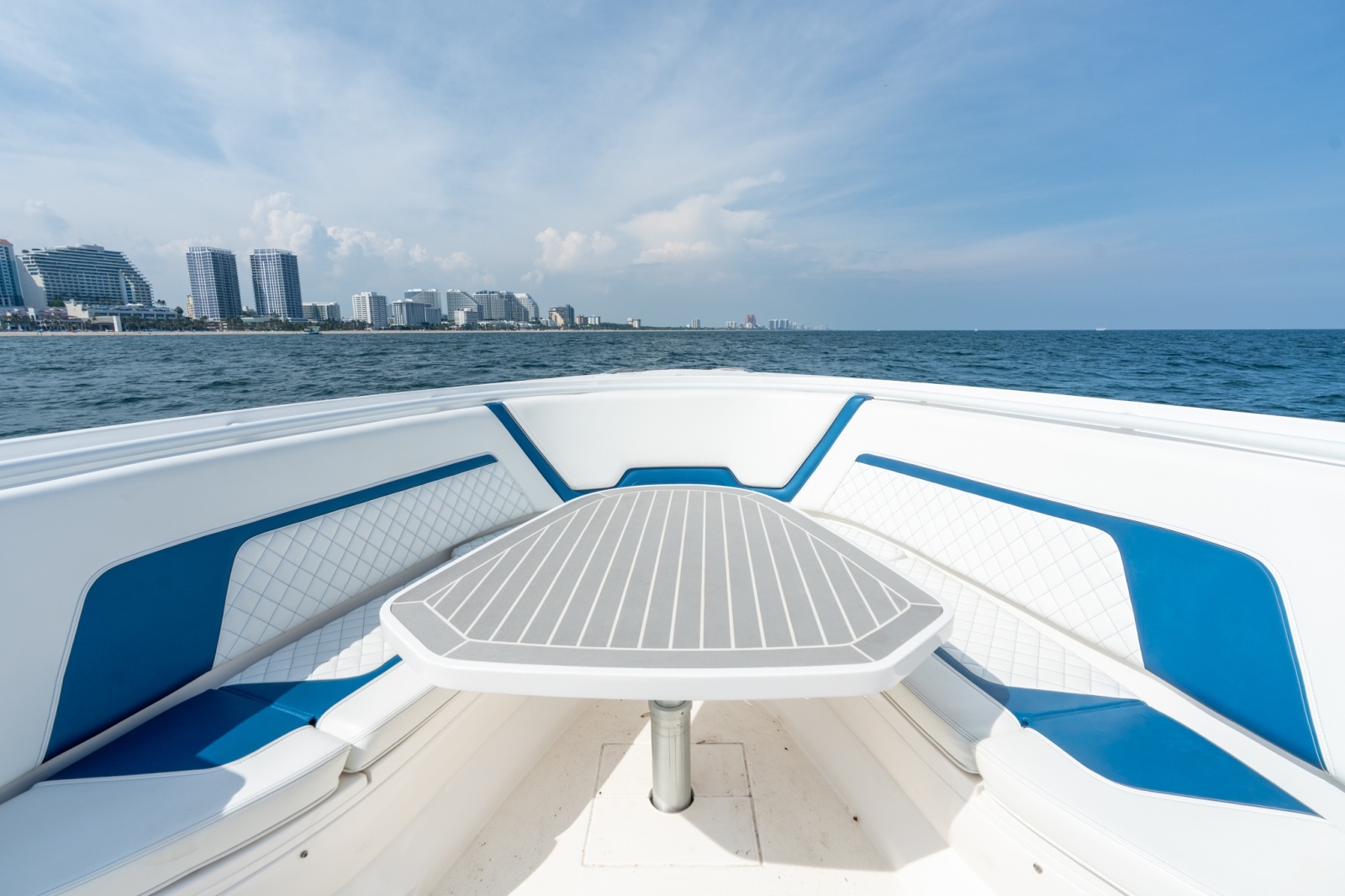 2018 Intrepid 407 Panacea