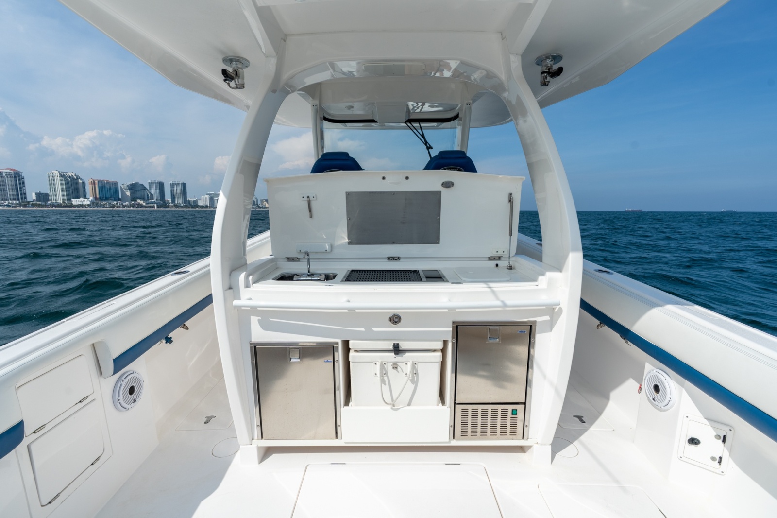 2018 Intrepid 407 Panacea
