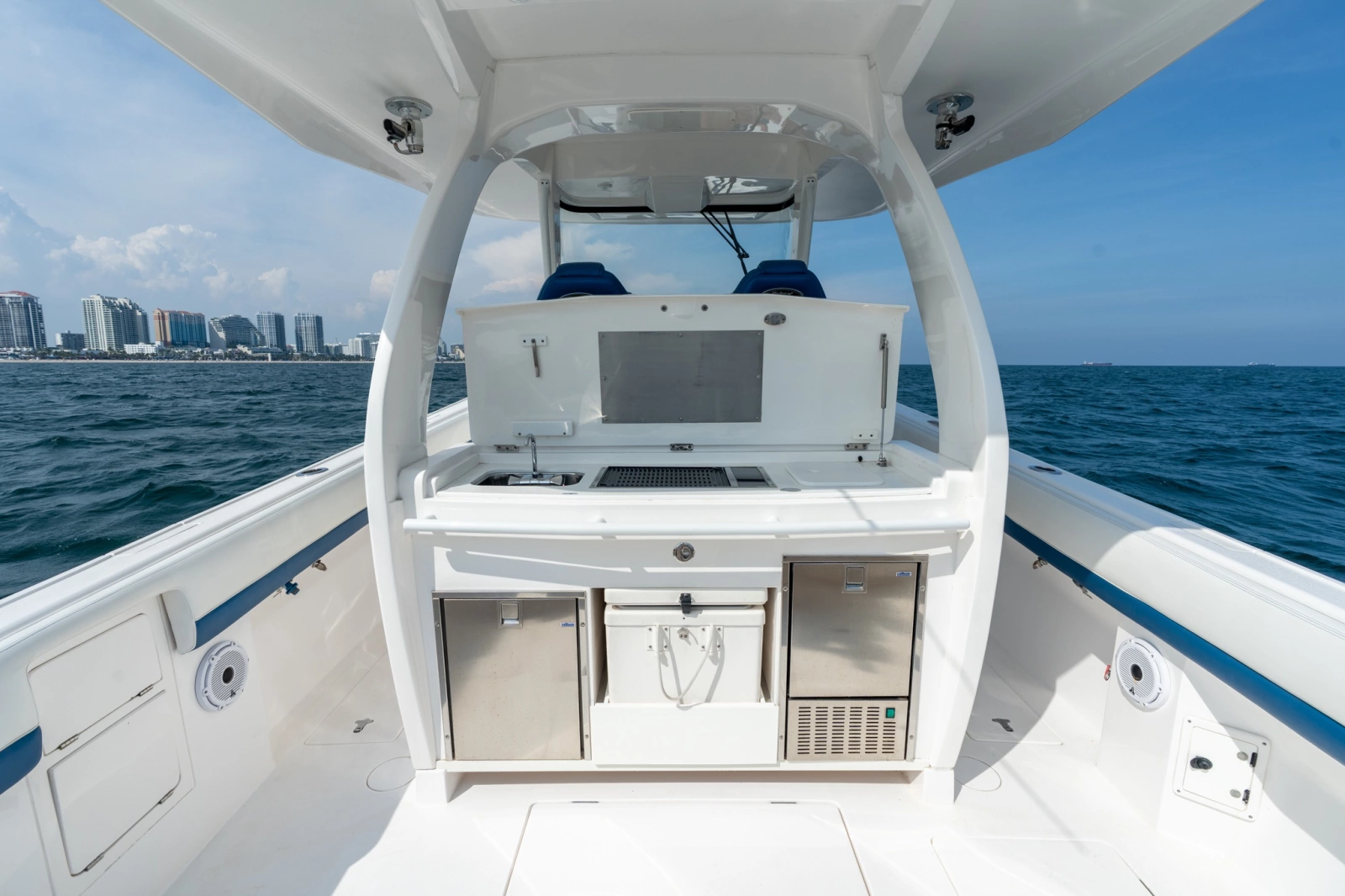 2018 Intrepid 407 Panacea