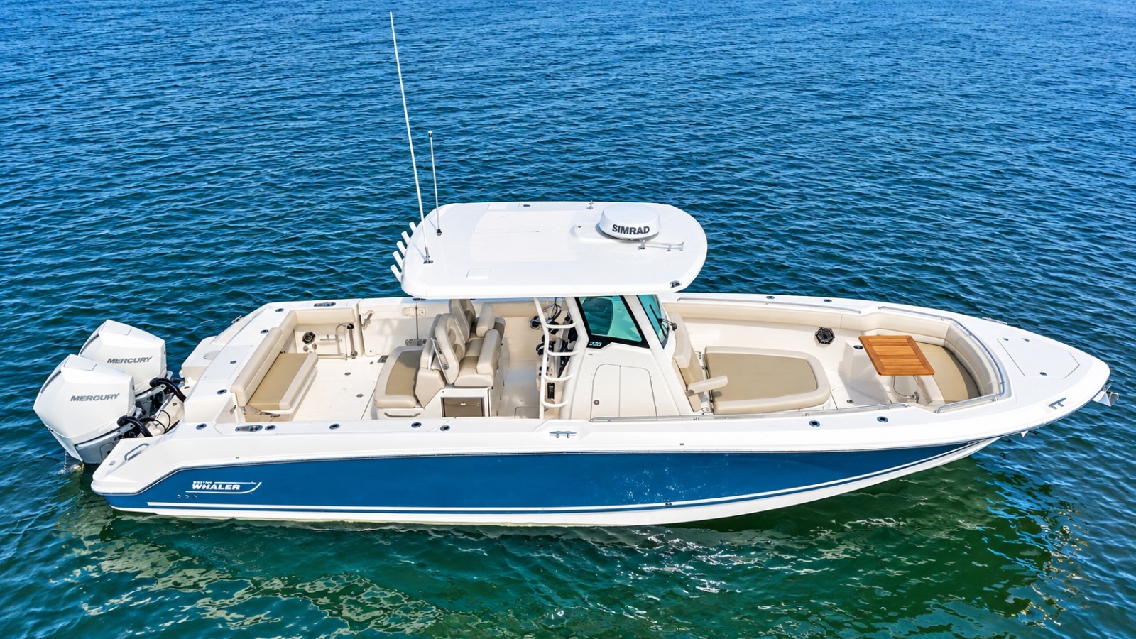 2024 Boston Whaler 330 Outrage