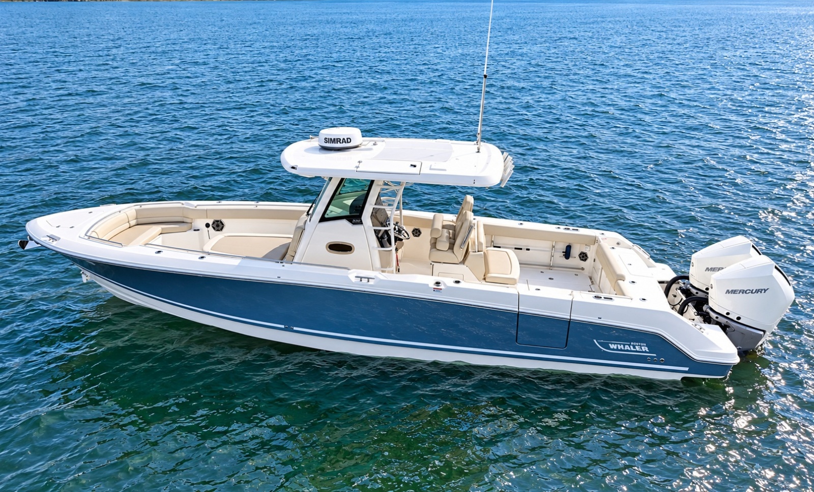 2024 Boston Whaler 330 Outrage