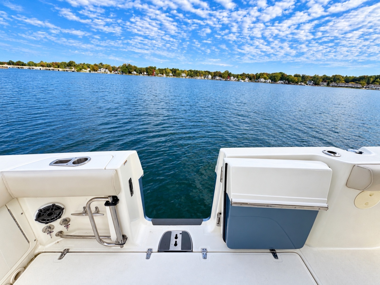 2024 Boston Whaler 330 Outrage