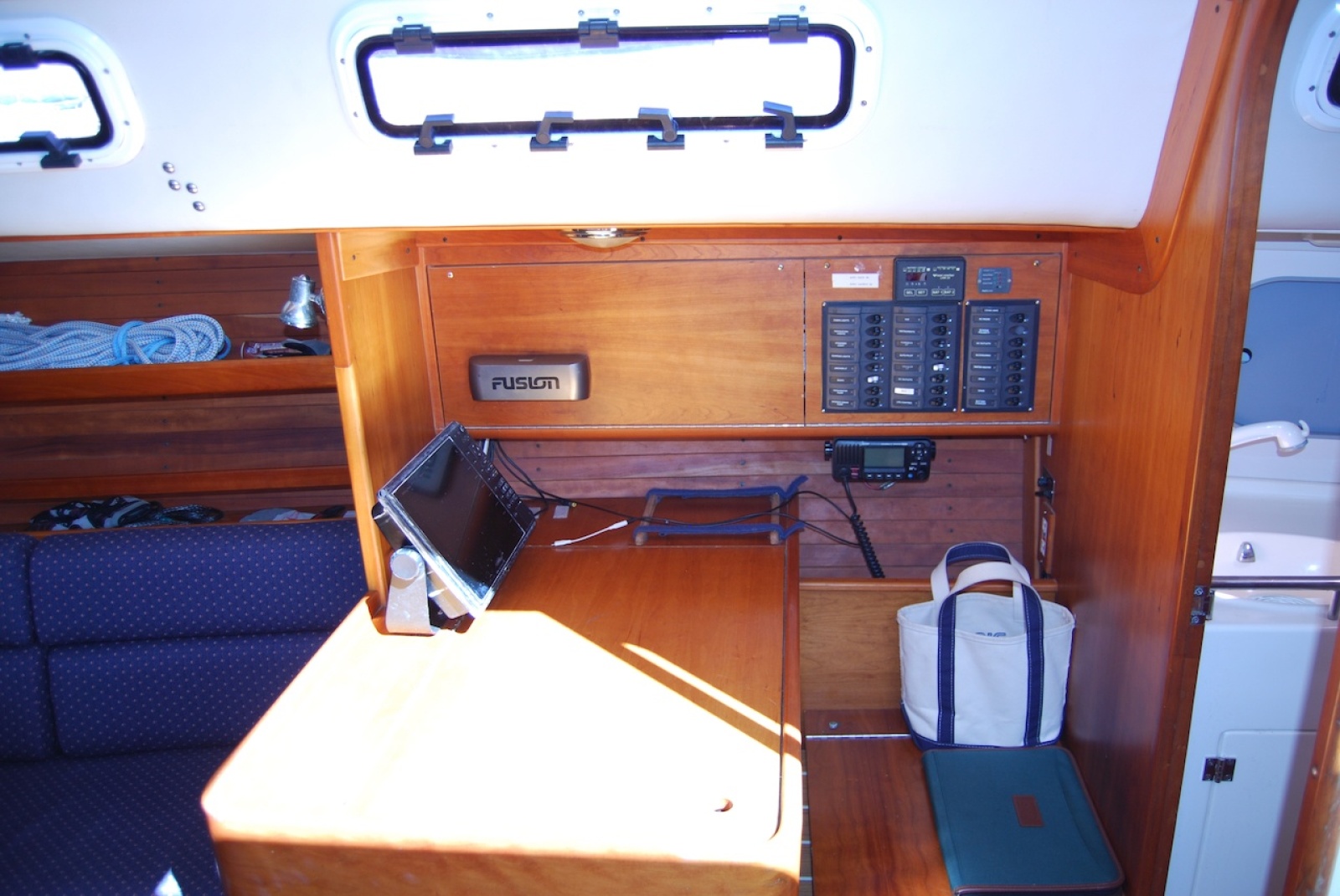 2004 J Boats J/109