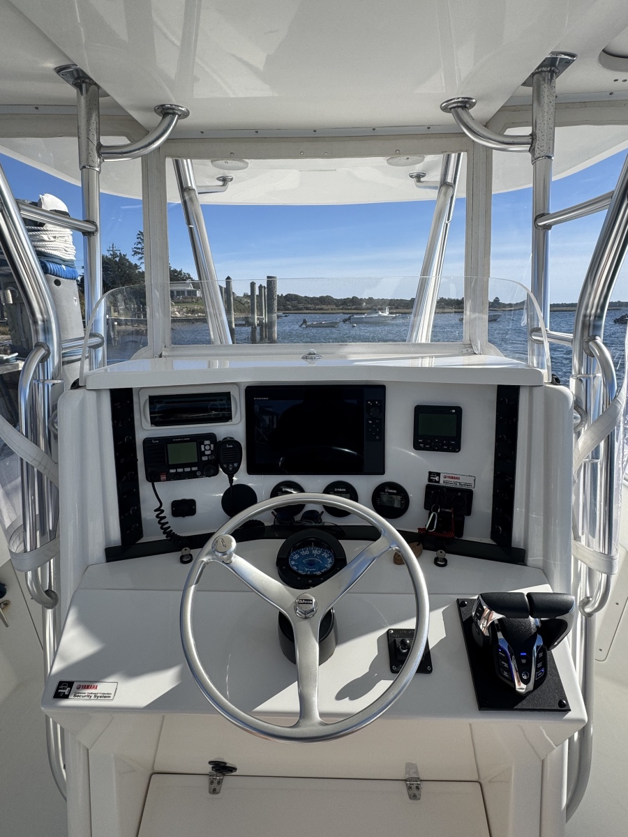 2003 Venture 34 Open