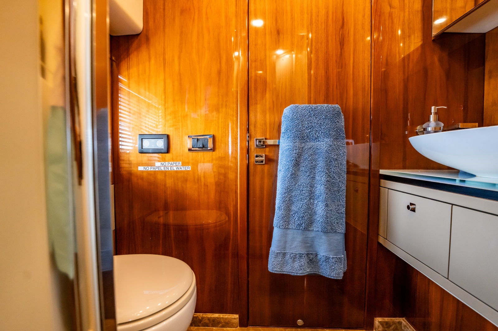 2009 Sunseeker Predator 84