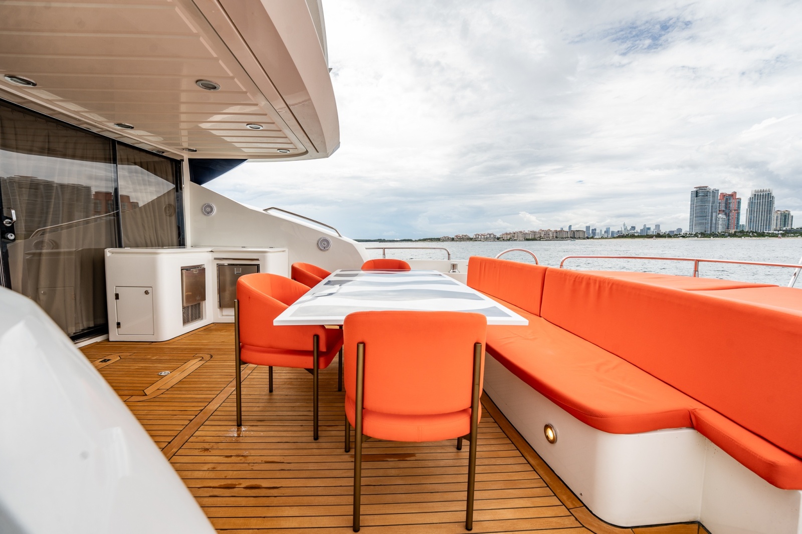 2009 Sunseeker Predator 84