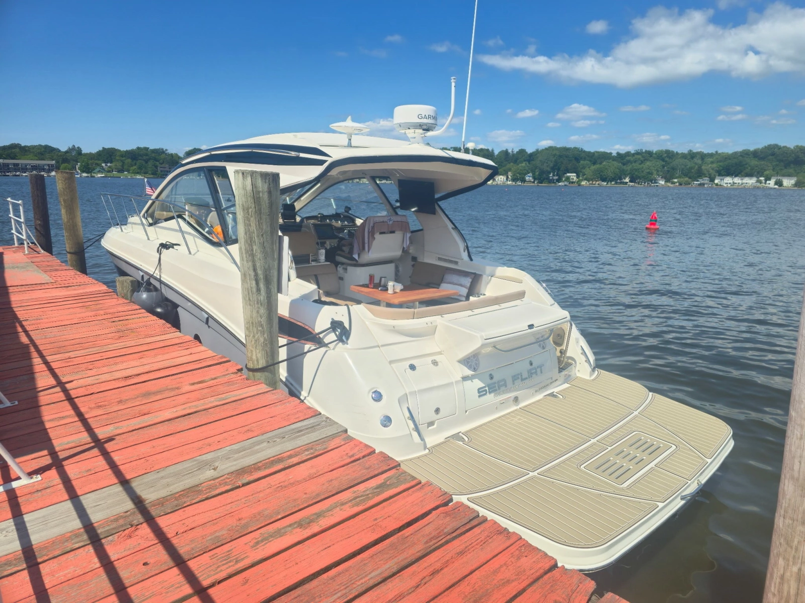 2017 Sea Ray 350 Sundancer Coupe