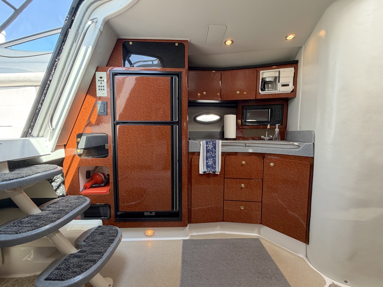 2002 Wellcraft 3700 Martinique