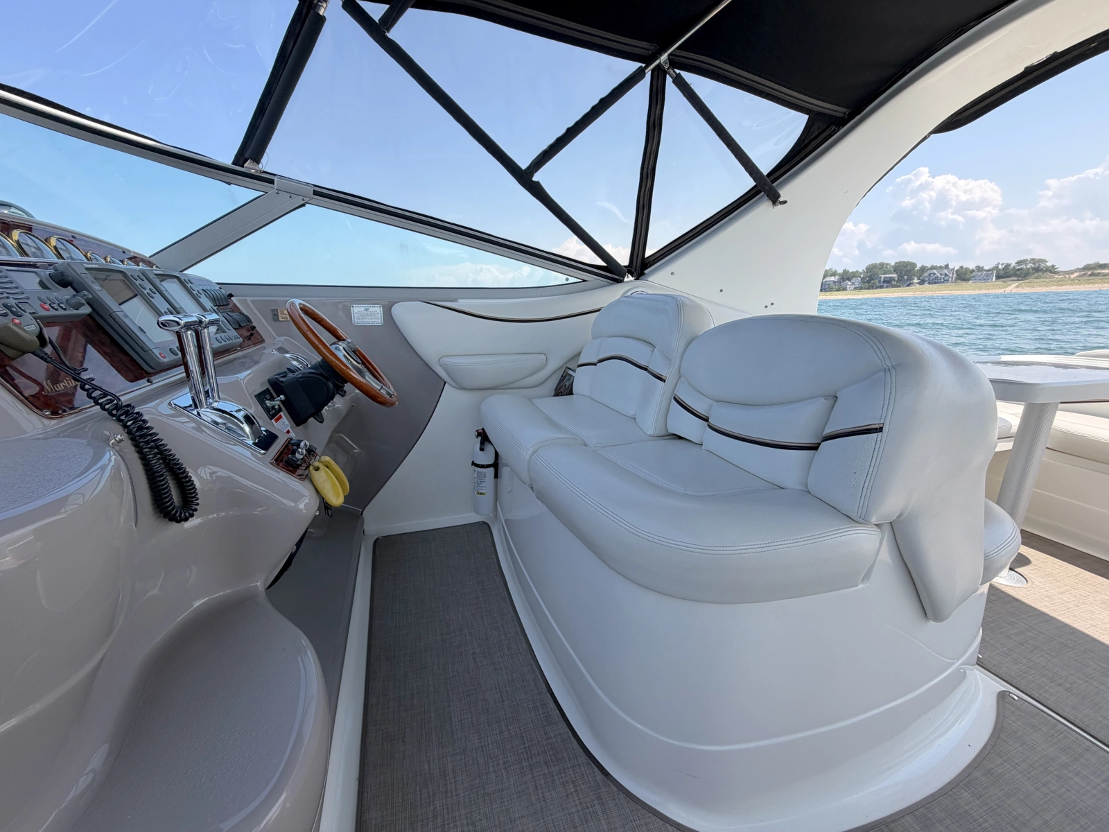 2002 Wellcraft 3700 Martinique
