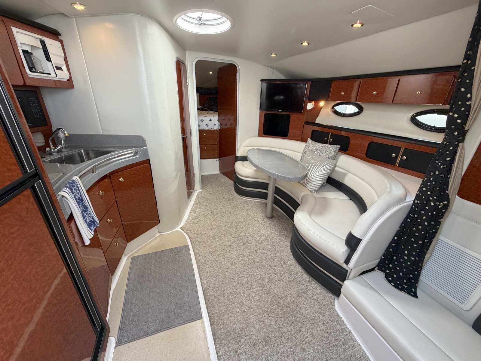 2002 Wellcraft 3700 Martinique