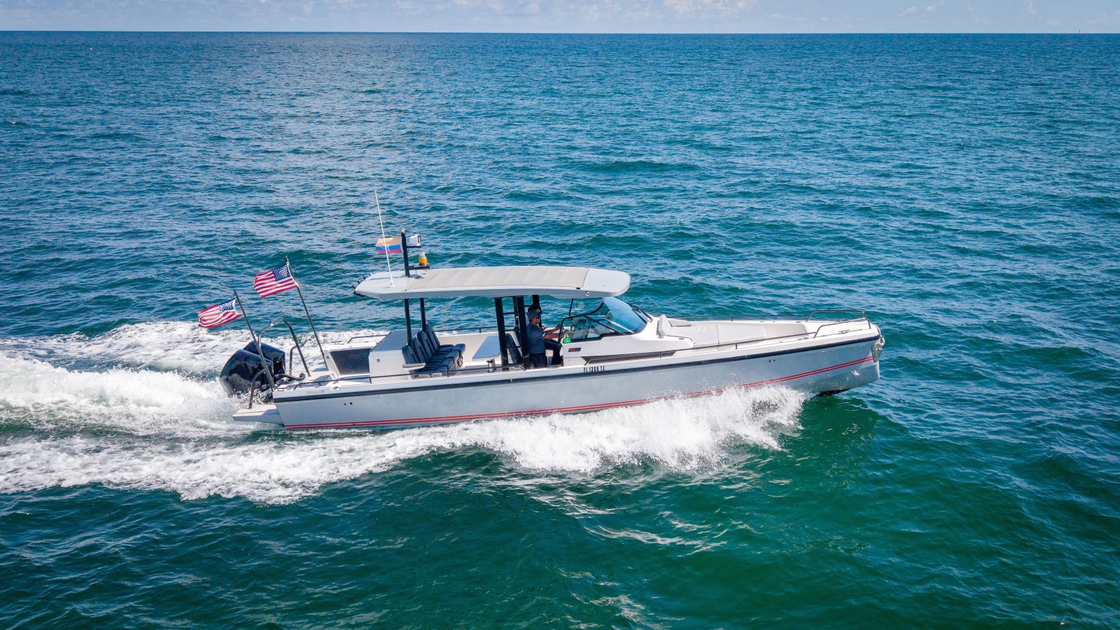 2020 Axopar Sun-Top