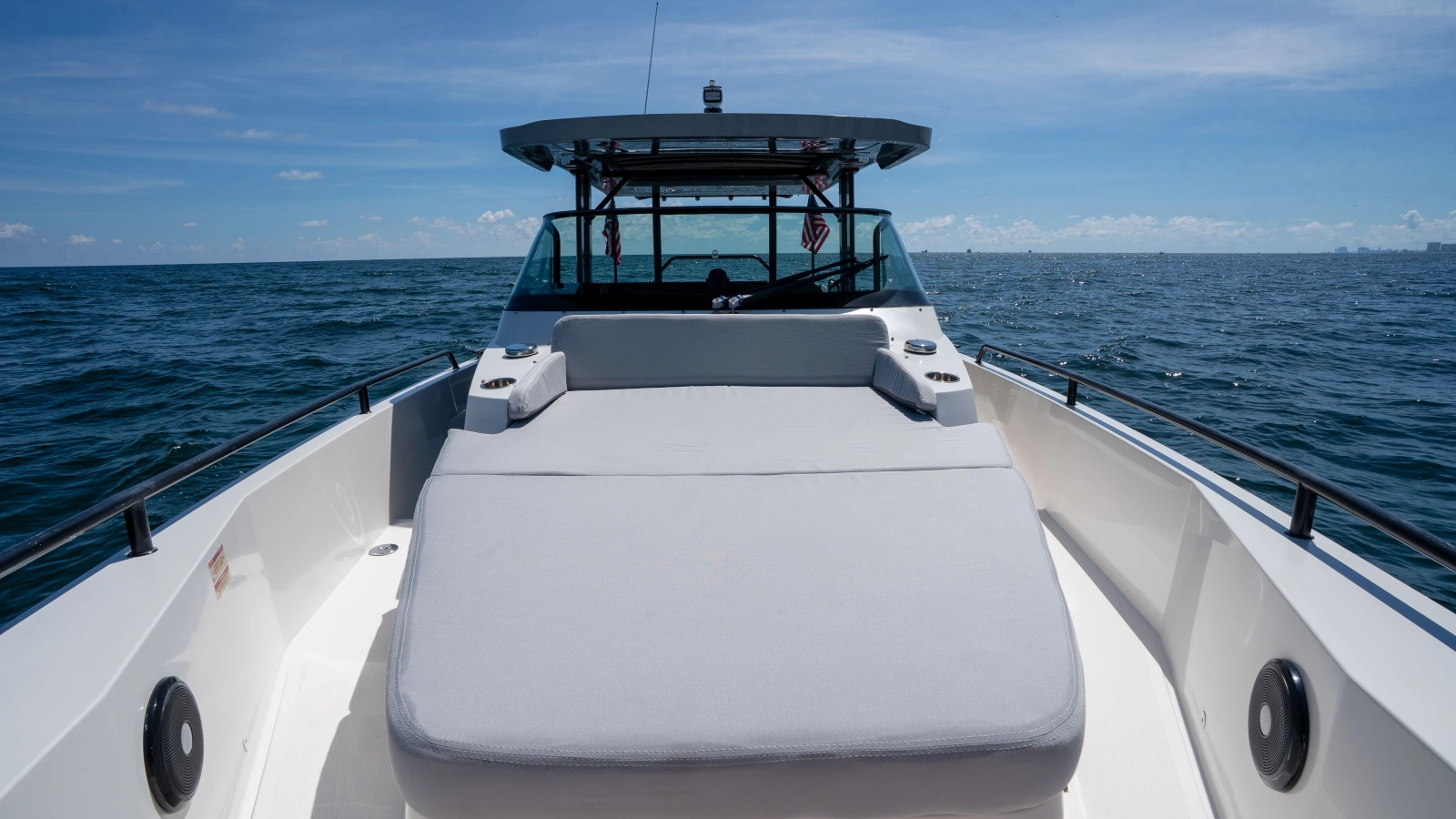 2020 Axopar Sun-Top
