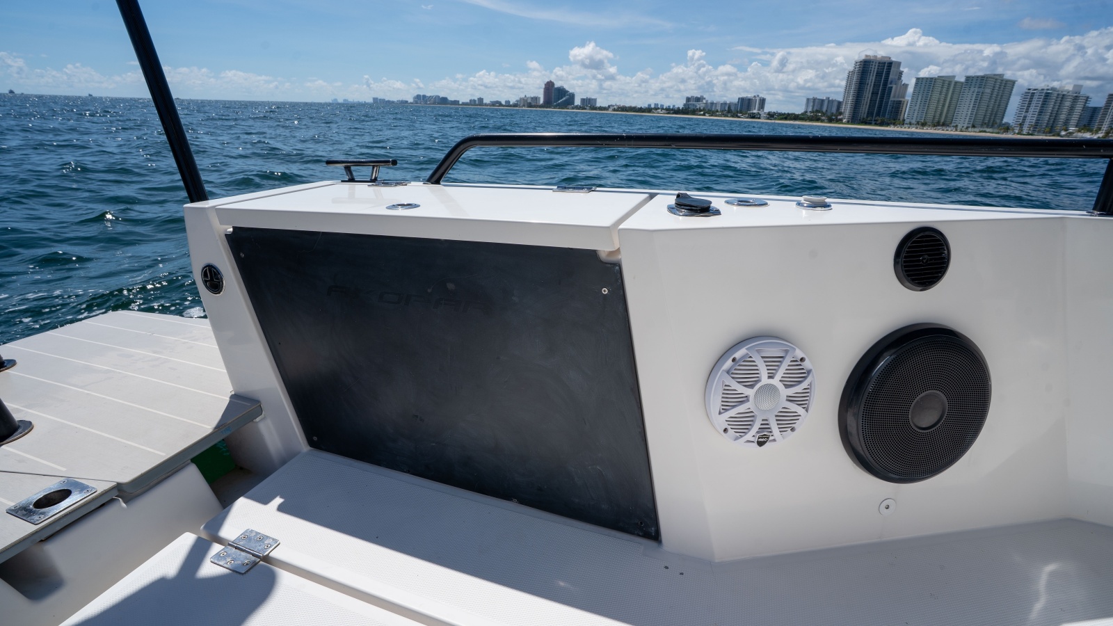 2020 Axopar Sun-Top