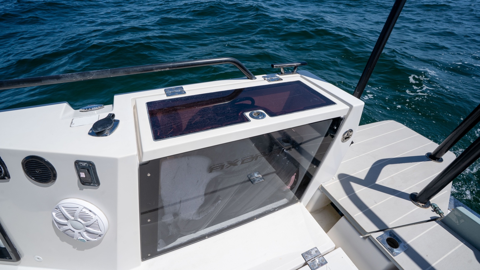 2020 Axopar Sun-Top