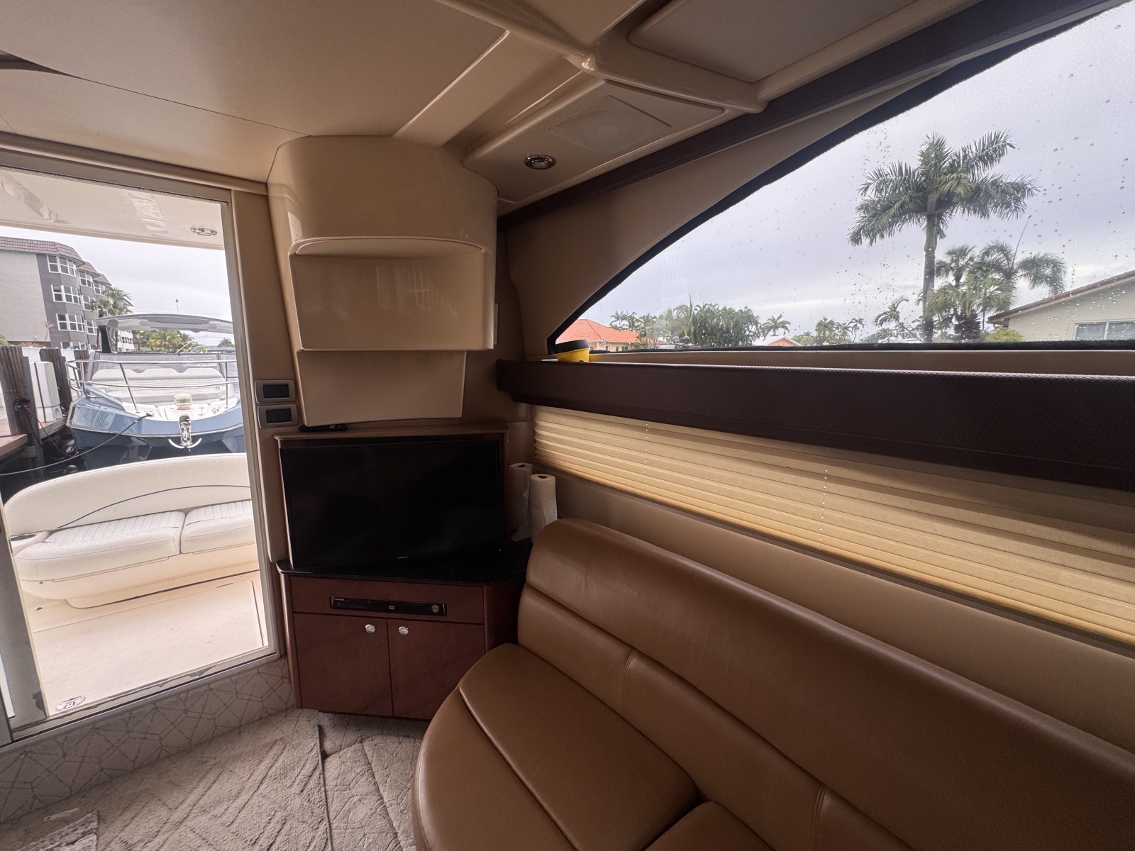 2008 Meridian 341 Sedan