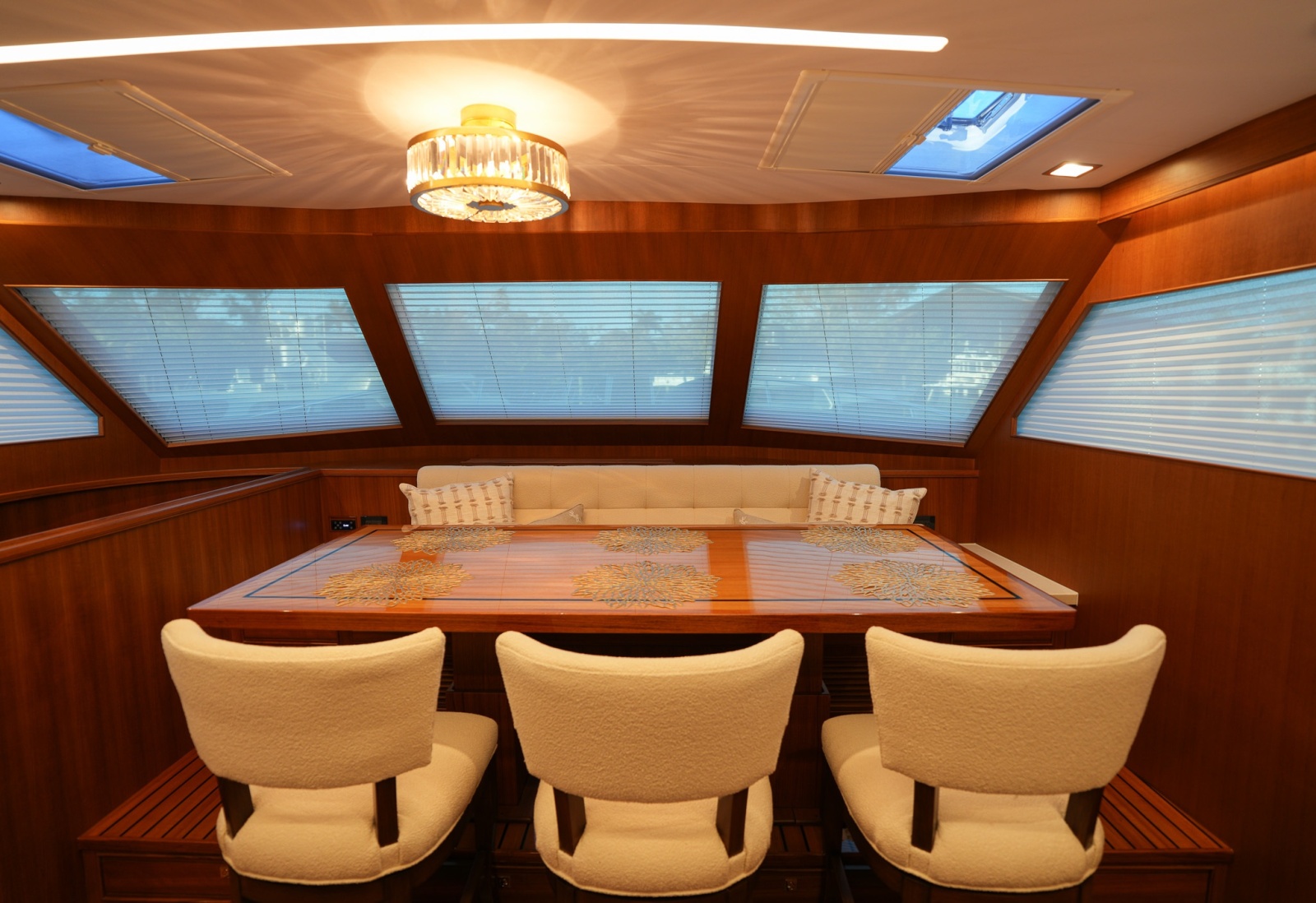 2025 Marlow Explorer 70E MkII-CB — TENACITY