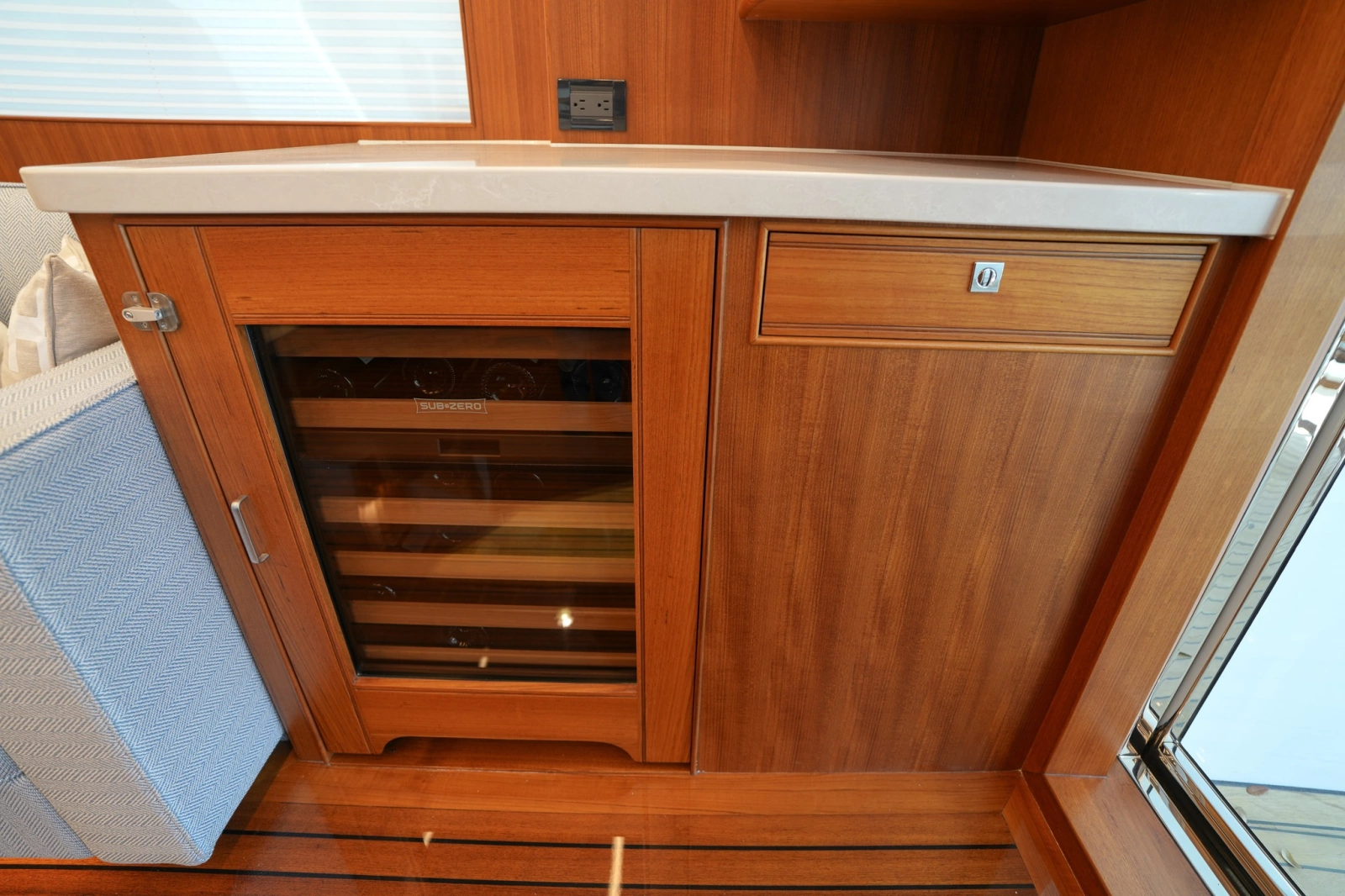 2025 Marlow Explorer 70E MkII-CB