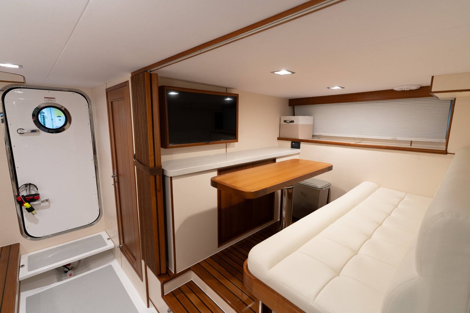2025 Marlow Explorer 70E MkII-CB — TENACITY