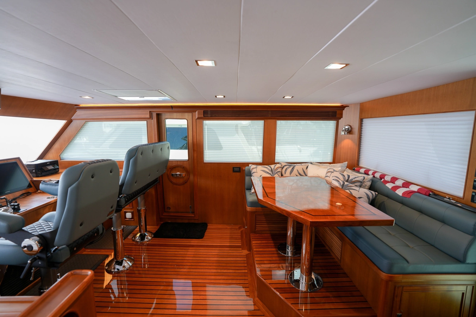 2025 Marlow Explorer 70E MkII-CB