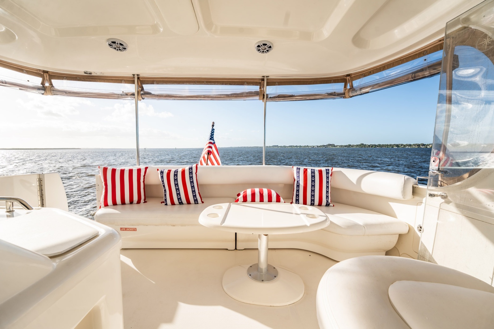 2004 Sea Ray 390 Motor Yacht