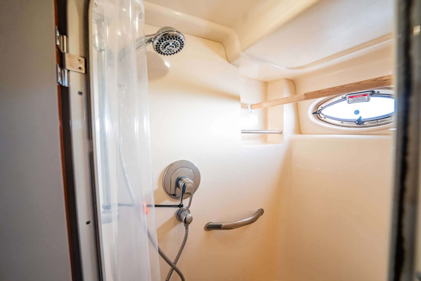 2004 Sea Ray 390 Motor Yacht