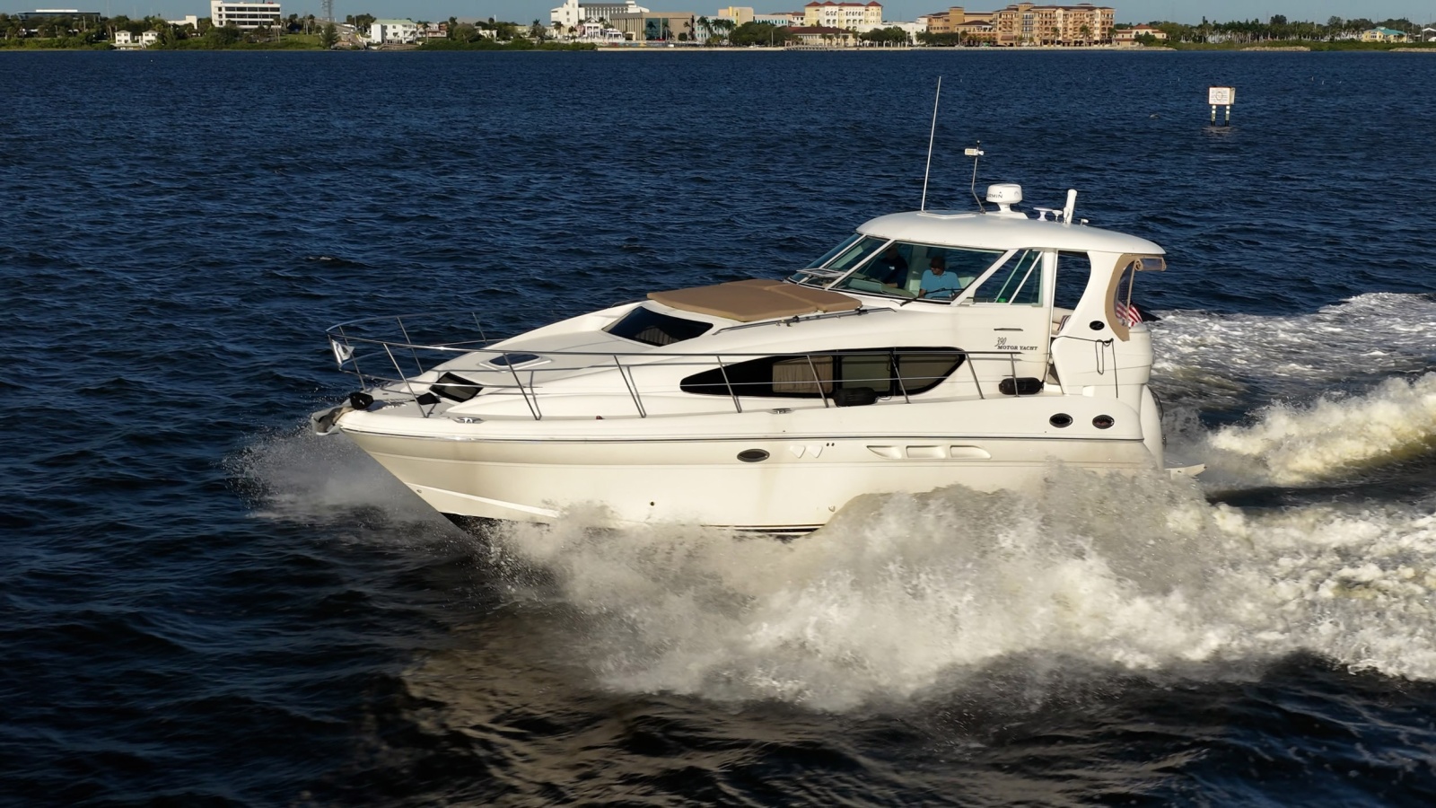 2004 Sea Ray 390 Motor Yacht