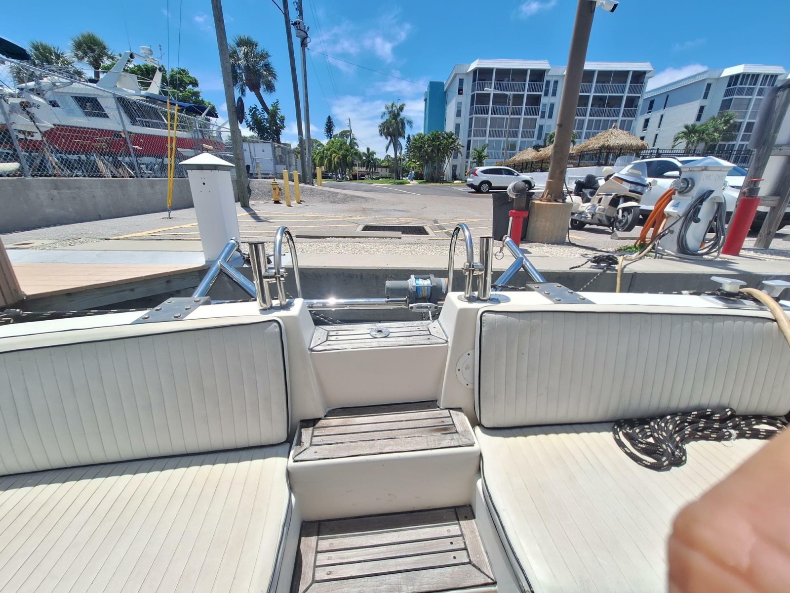 1988 Birchwood 44TS Motor Yacht