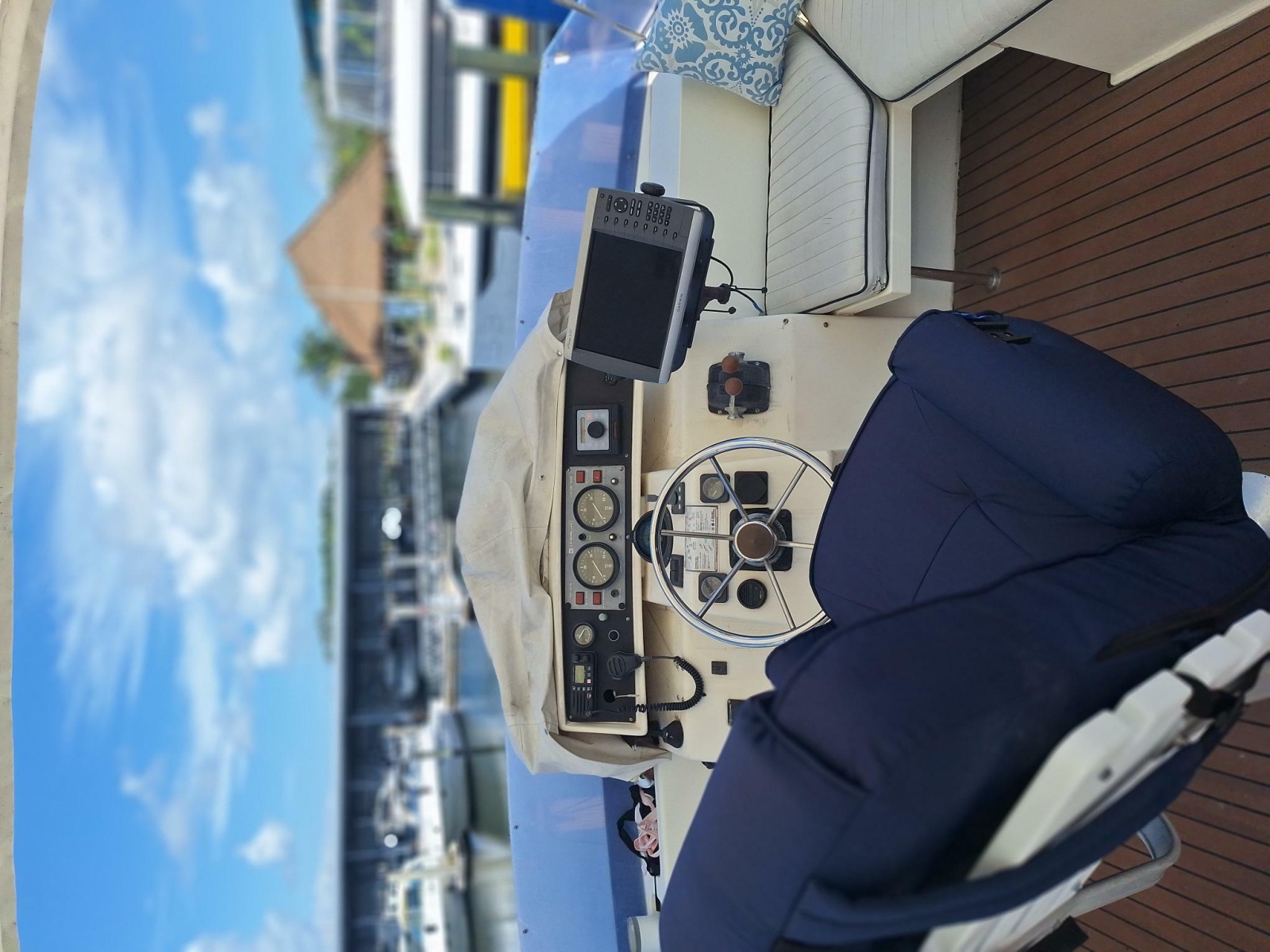 1988 Birchwood 44TS Motor Yacht