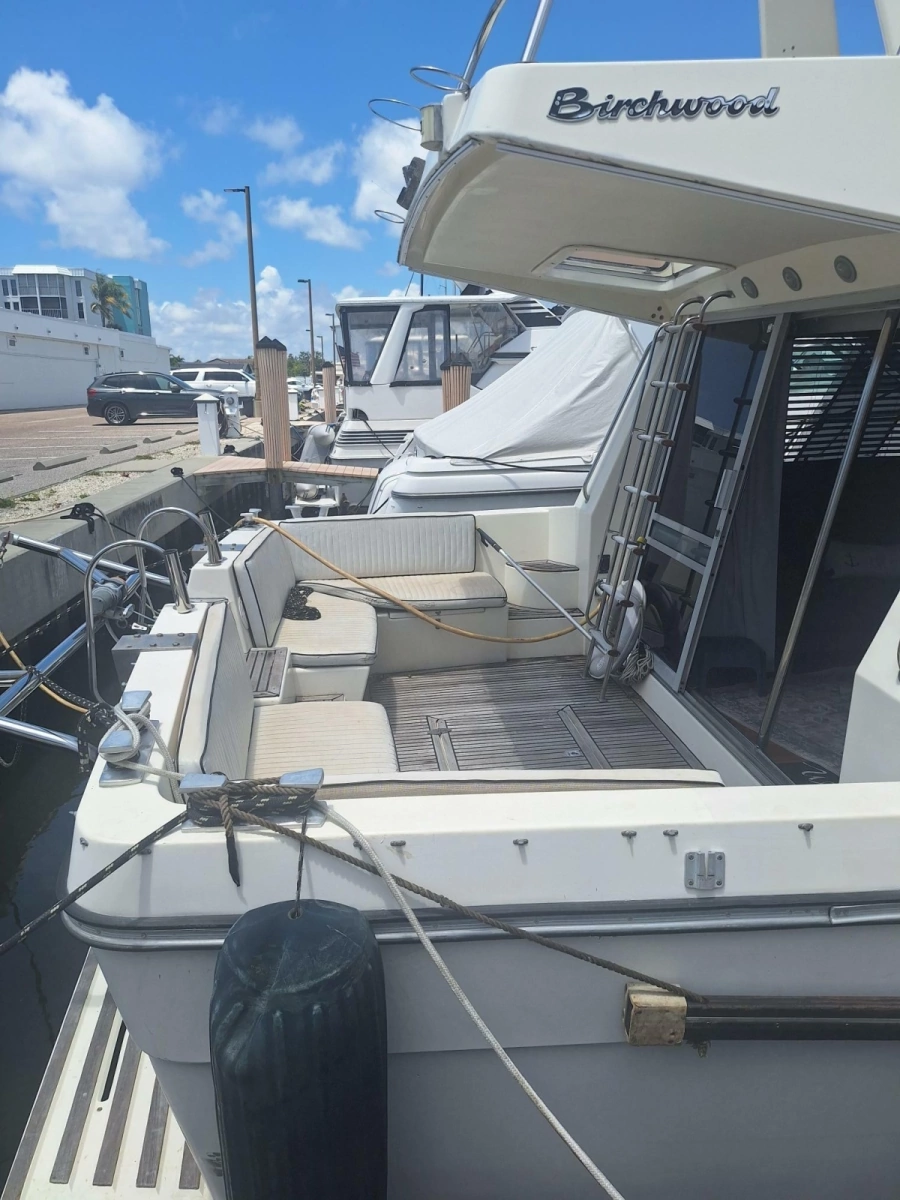 1988 Birchwood 44TS Motor Yacht