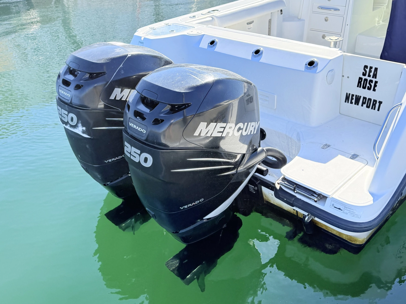 2012 Boston Whaler 