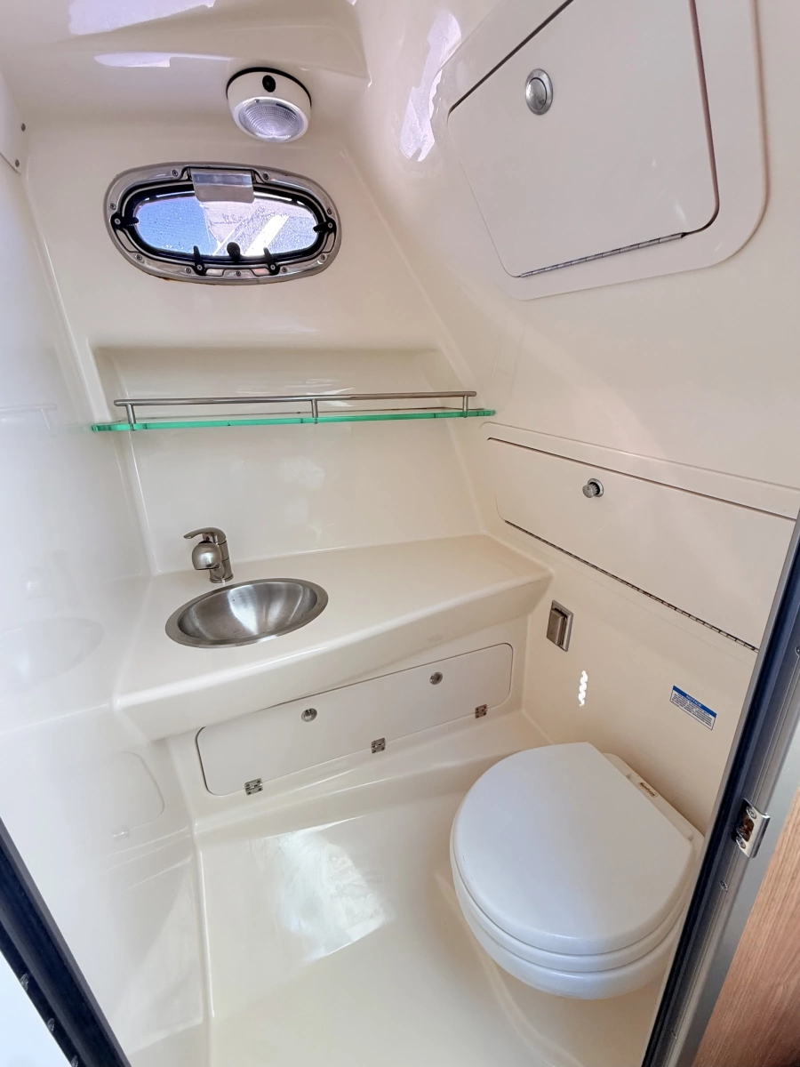 2012 Boston Whaler 