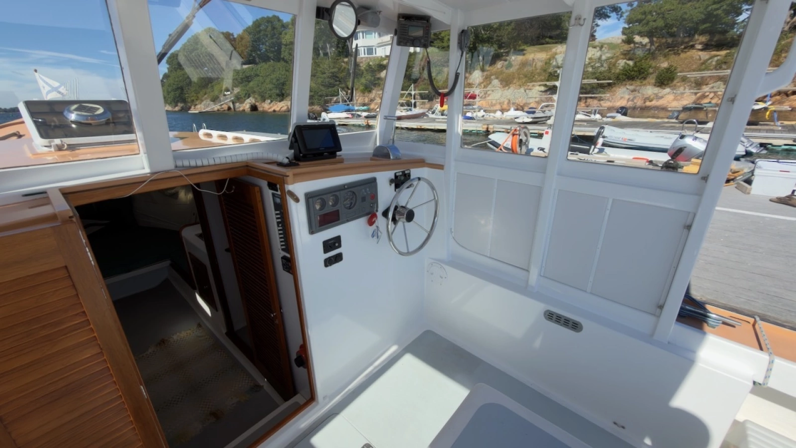 1985 Holland 32