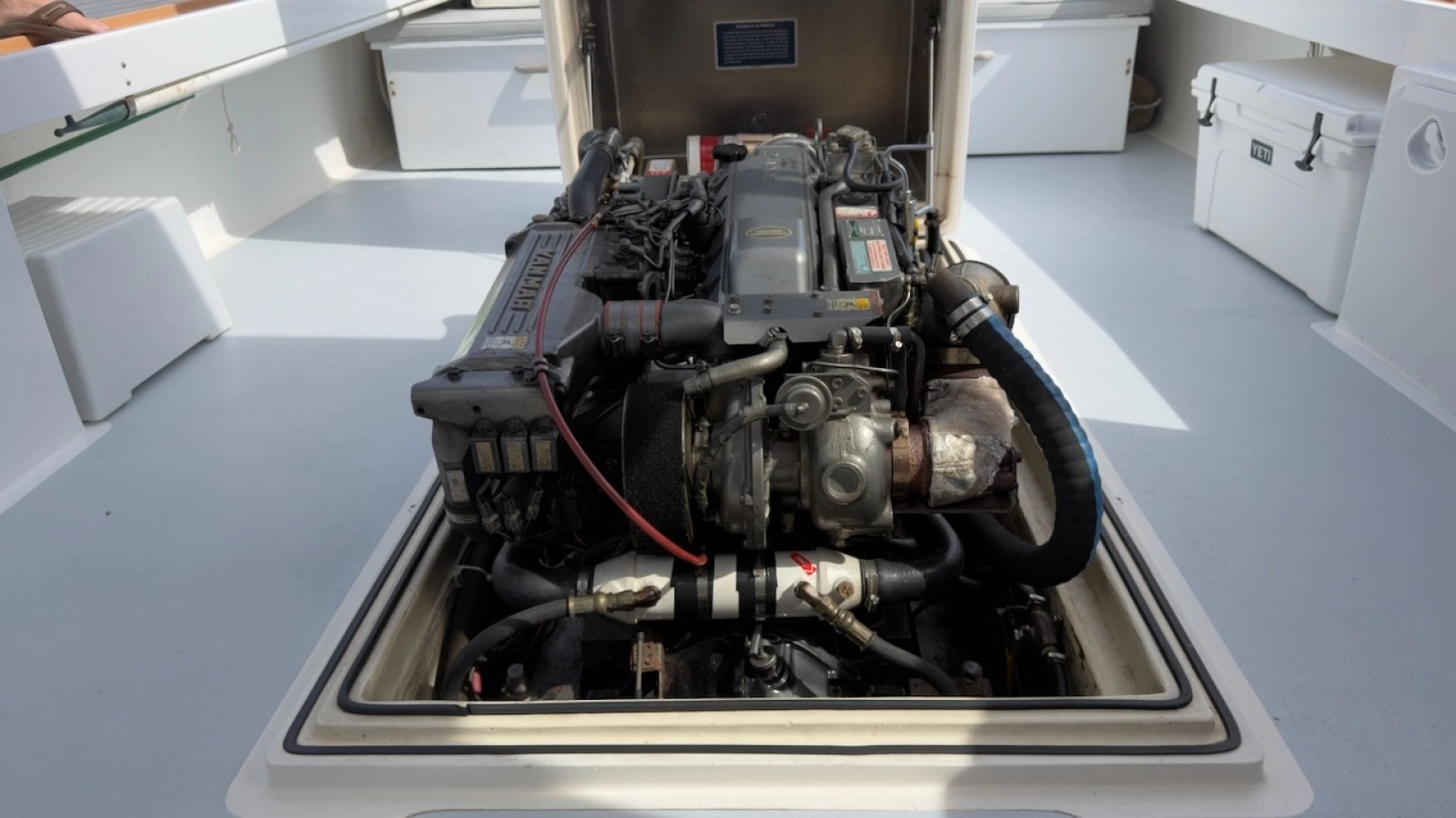 1985 Holland 32