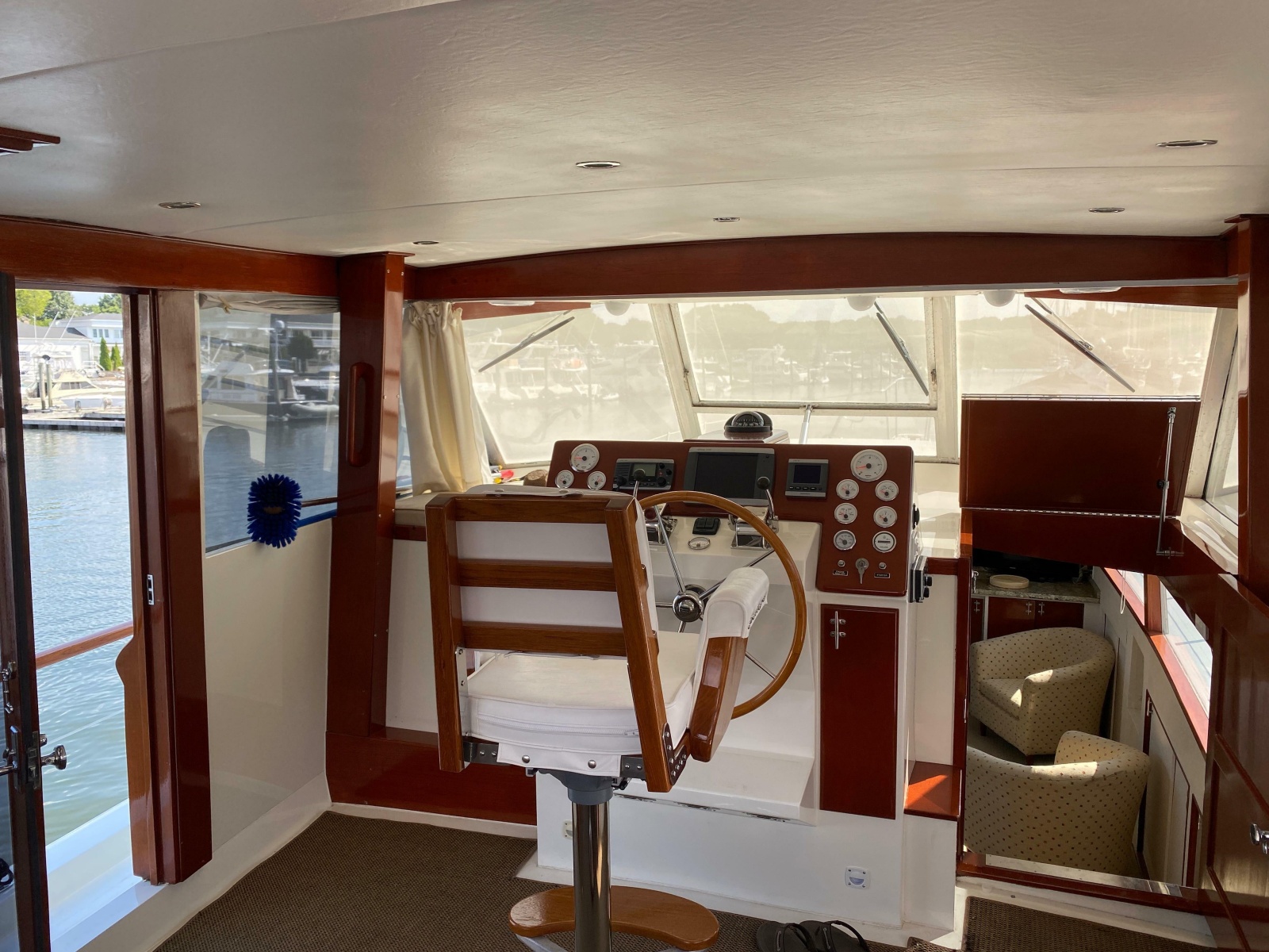 1973 Chris-Craft 47 Commander