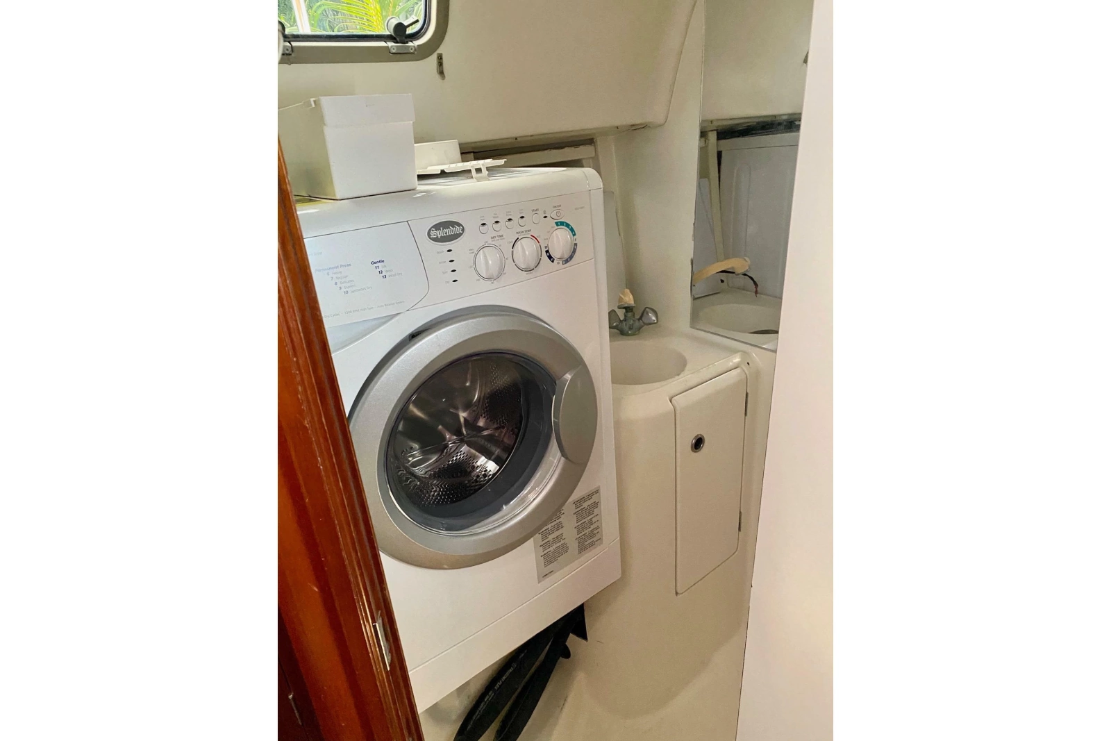 Laundry Compartment