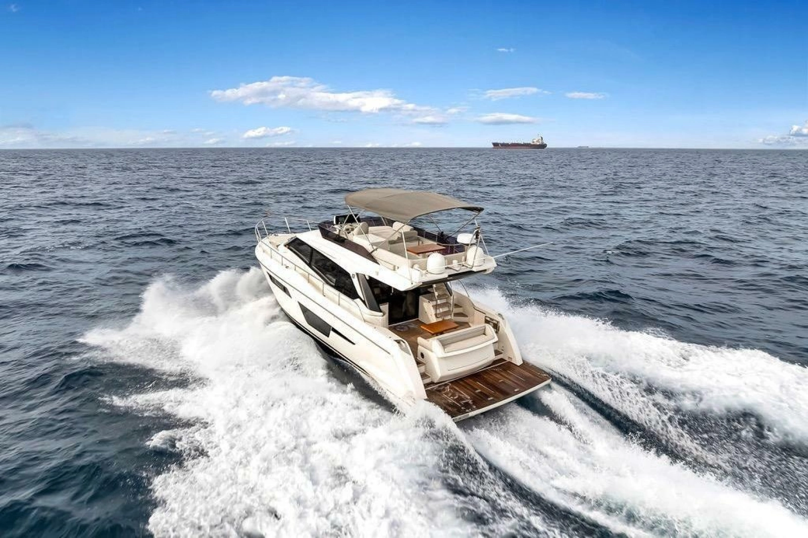 2021 Ferretti Yachts 500