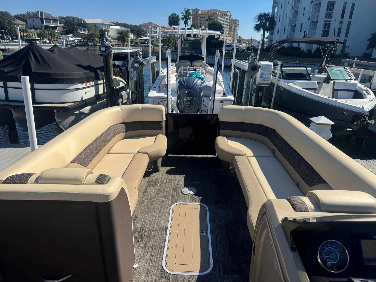 2022 Godfrey Monaco 255 SB