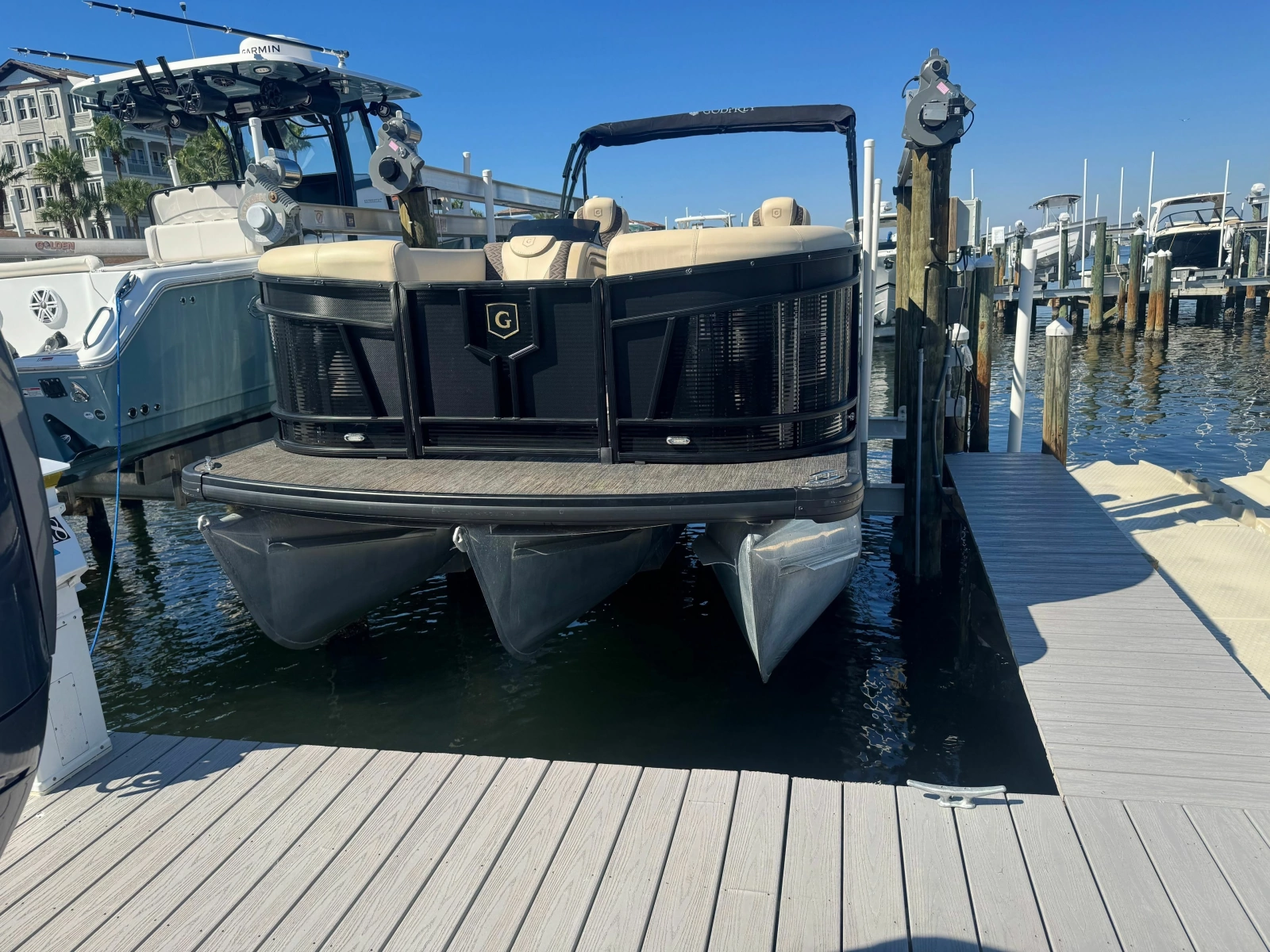 2022 Godfrey Monaco 255 SB