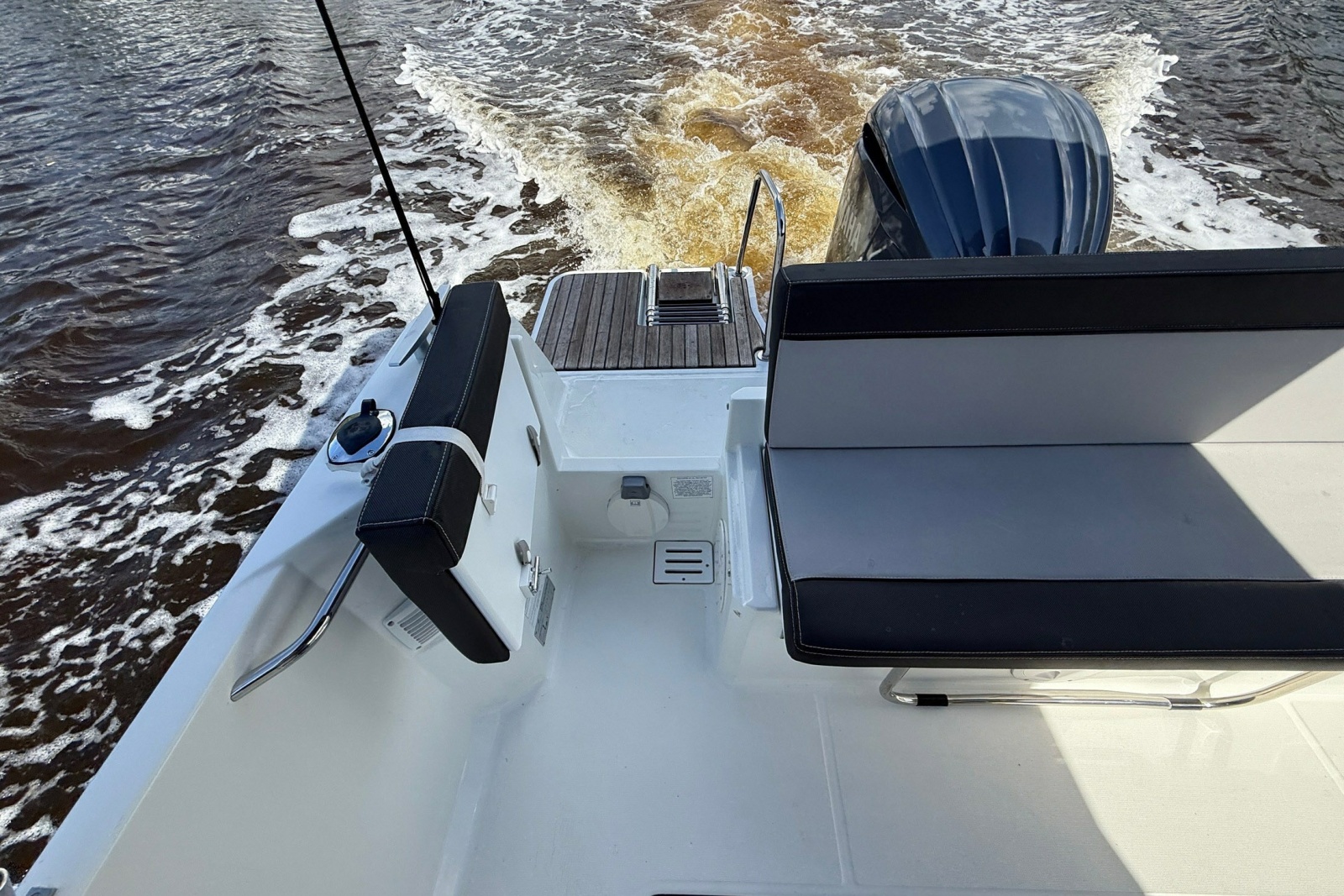 2022 Jeanneau NC 795 Series 2