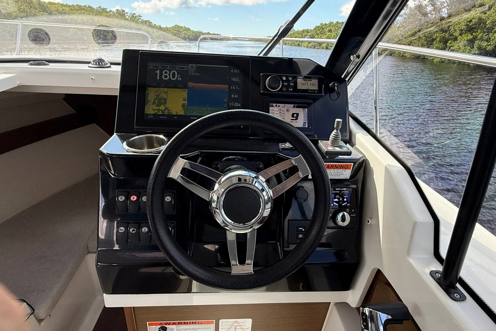 2022 Jeanneau NC 795 Series 2