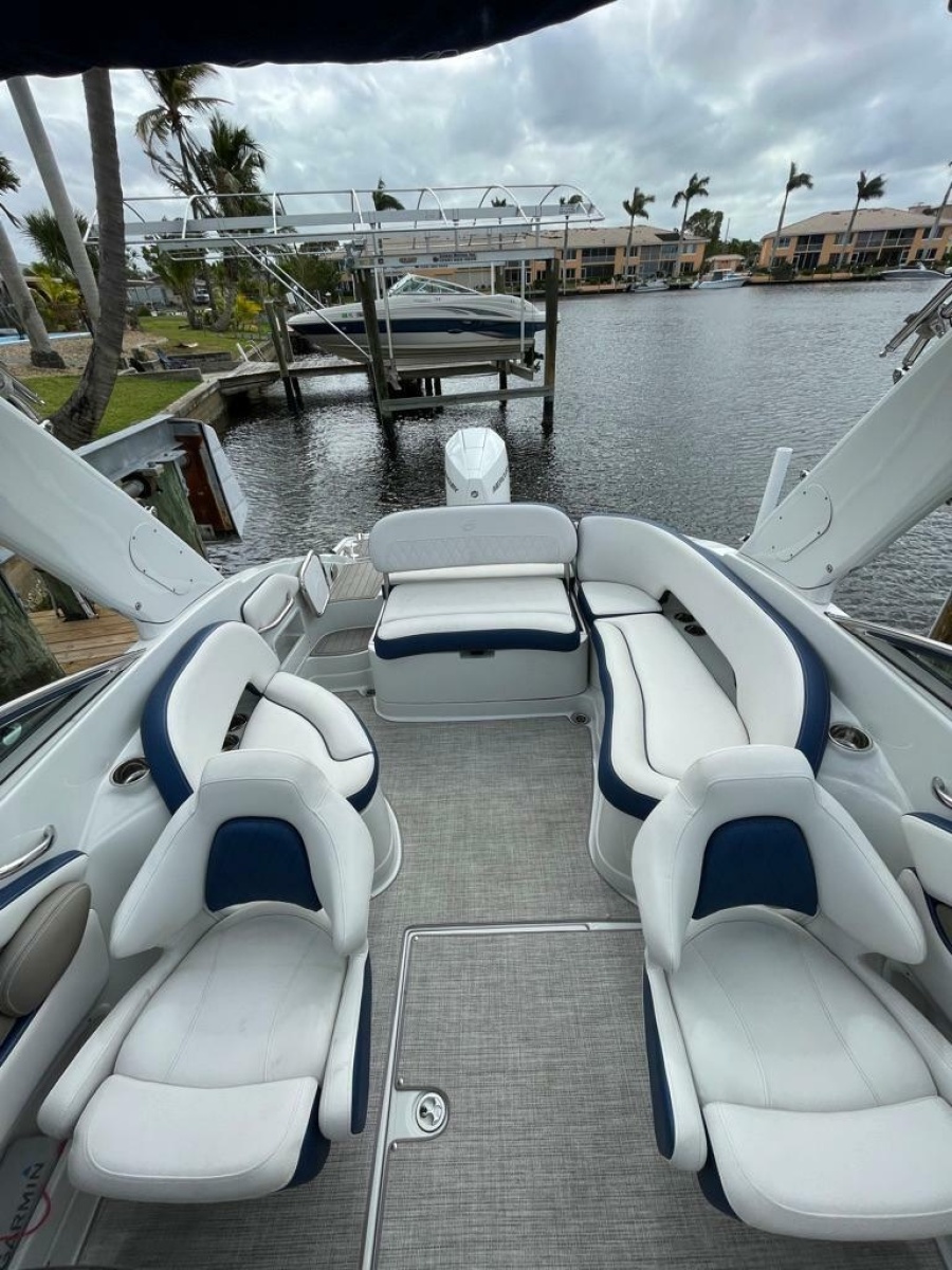 2021 Crownline 270 XSS