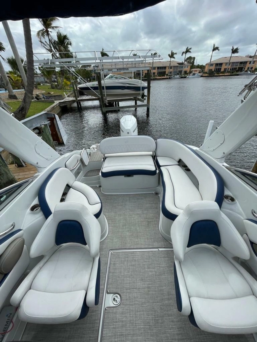 2021 Crownline 270 XSS