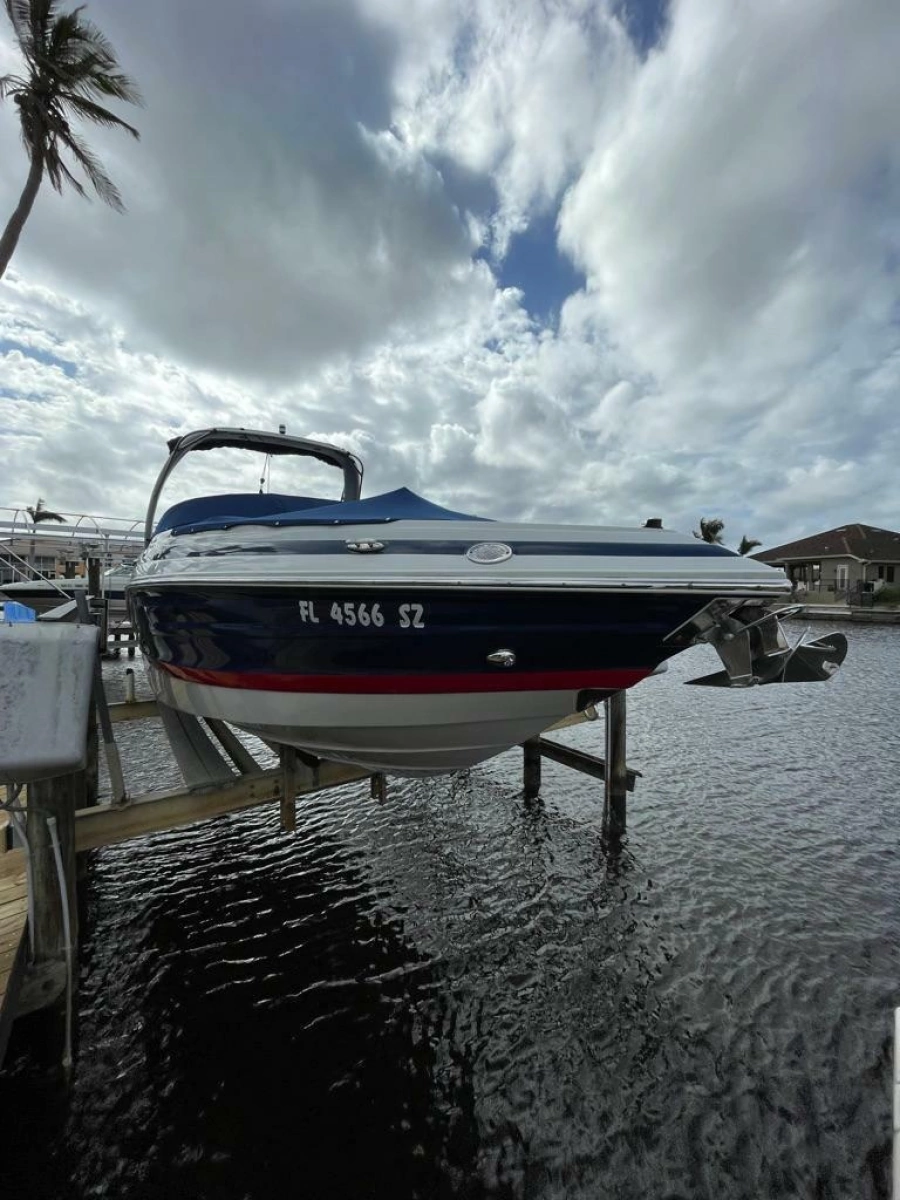 2021 Crownline 270 XSS