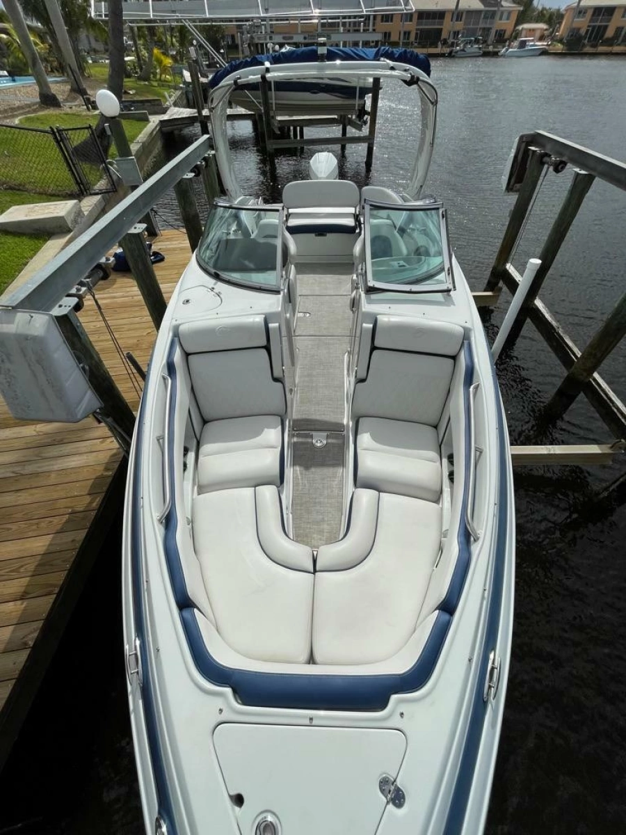 2021 Crownline 270 XSS
