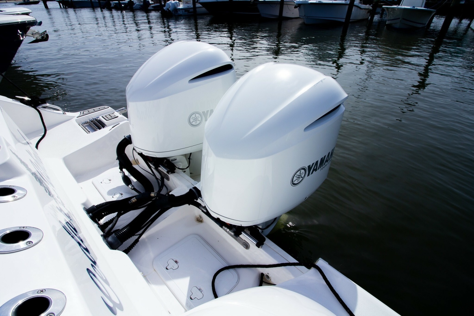 2019 Sea Fox 328 Commander — Cedar Wind